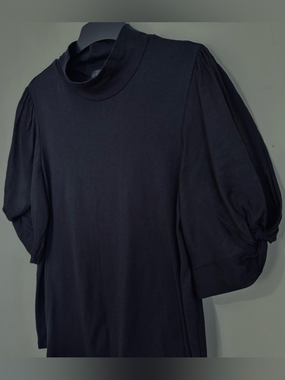 Sanctuary minimalist base layer black mock neck puff pleated short sleeve Tee M - Picture 6 of 16
